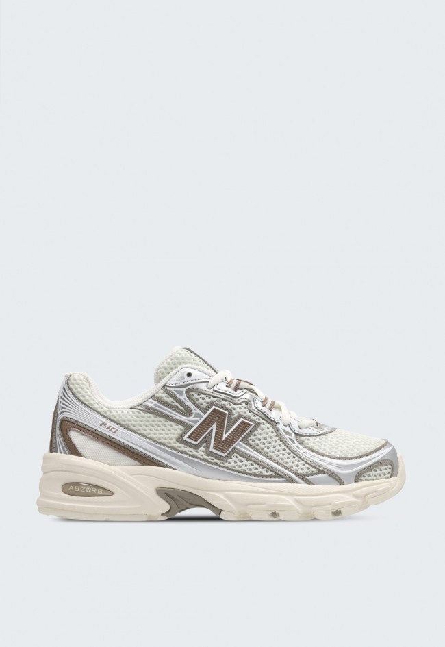 Zapatillas New Balance 740 de mujer crema y marrón con amortiguación ABZORB para conquistar la ciudad