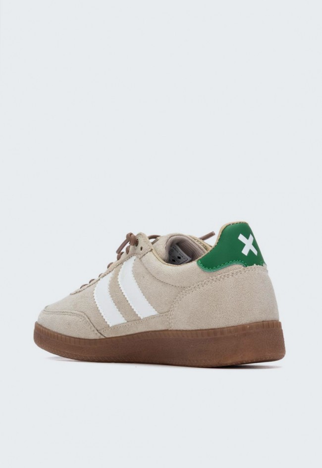 Zapatillas XTI Nan 13312 de mujer beige con detalles verdes para vivir tu estilo retro