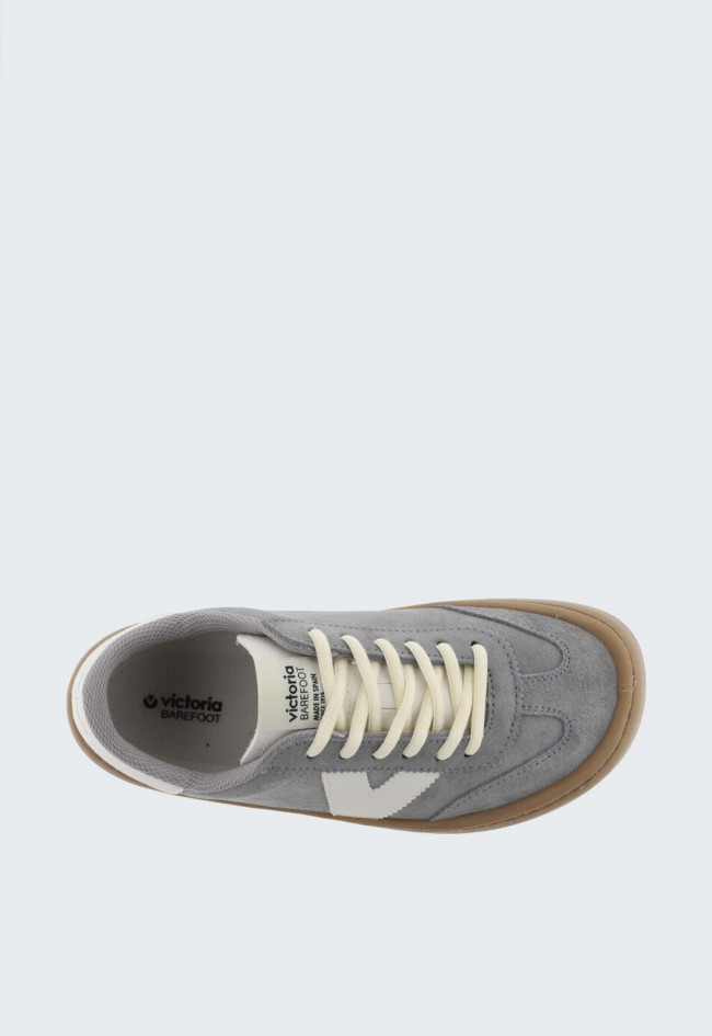 Victoria Olmo zapatillas barefoot de serraje gris para mujer – libertad natural con estilo urbano