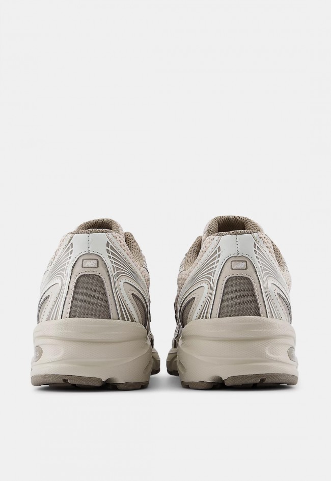 Zapatilla New Balance 740 de mujer U740AS2 en tonos tostados, amortiguación y estilo retro