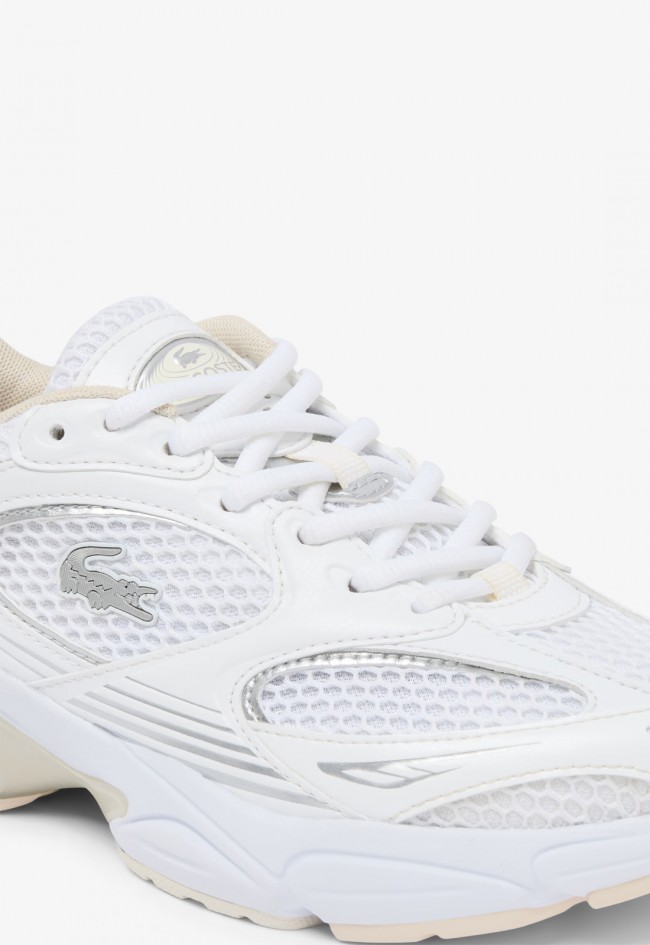 Zapatilla deportiva de mujer Lacoste Storm 96 2K en blanco, inspiración running con estilo actual