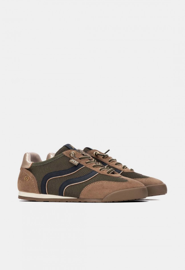 Zapatilla deportiva de mujer Xti 14615602 en tonos kaki y marrón, ligereza y estilo urbano