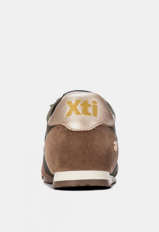 Zapatilla deportiva de mujer Xti 14615602 en tonos kaki y marrón, ligereza y estilo urbano