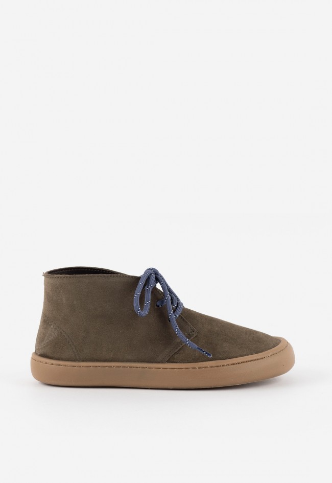 Botín barefoot unisex Victoria Olmo de serraje verde oliva, libertad natural y comodidad flexible