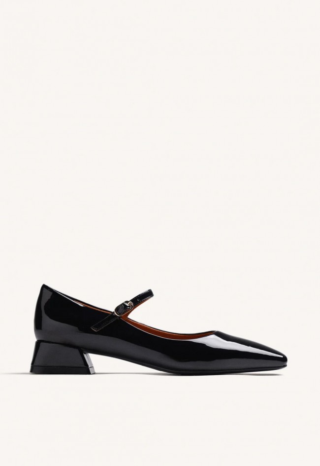 Zapato Mary Jane de mujer Gioseppo negro efecto charol, elegancia y estilo sofisticado