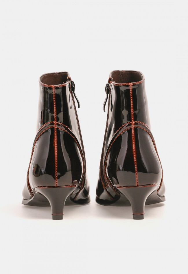 Botín de mujer Noa Harmon 10394 marrón de piel sintética, diseño elegante con detalle de hebilla