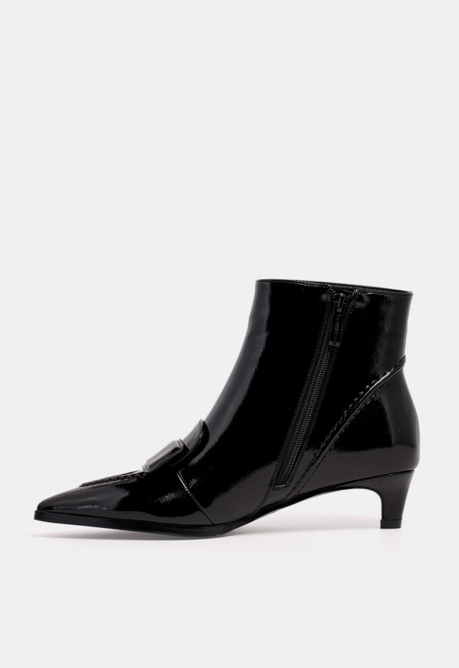 Botín de mujer Noa Harmon 10394 negro de piel sintética, estilo mocasín chic y elegante