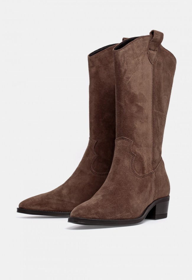Bota cowboy de mujer GLO Jubia de piel de serraje marrón, estilo western atemporal