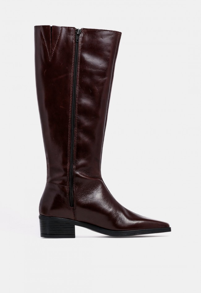Bota alta de mujer VAS 5928 de piel marrón chocolate con tacón bajo