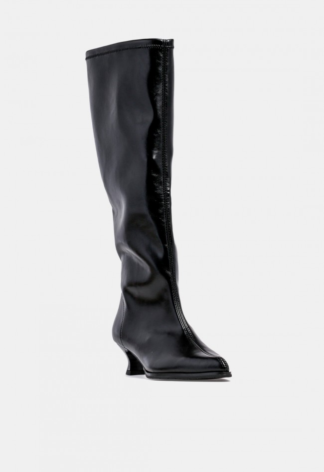 Bota alta de mujer MISS ELASTIC 75336 de material sintético negro, con tacón bajo