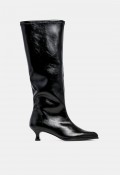 Bota alta de mujer MISS ELASTIC 75336 de material sintético negro, con tacón bajo