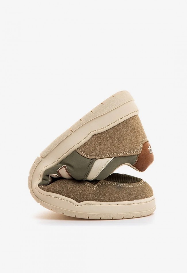 Zapatilla barefoot de hombre Mustang Free Miami verde caqui, diseño minimalista y vegano