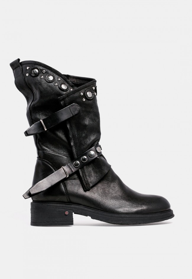 Bota biker de mujer GLO Venezia de piel negra con tachuelas, un estilo en tendencia