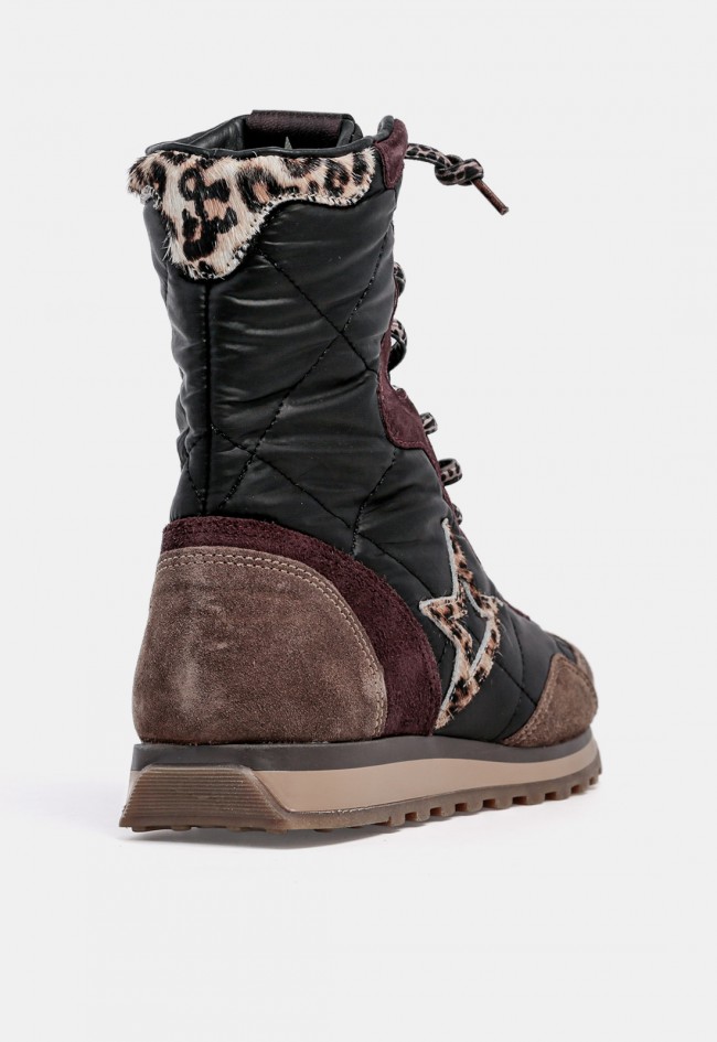 Botín deportivo de mujer Cetti negro de piel y textil con detalles animal print
