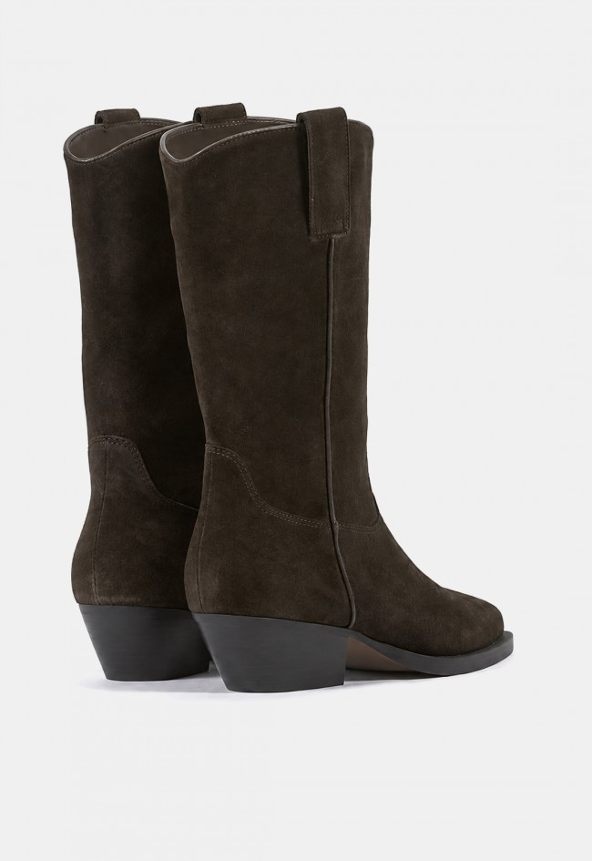 Bota cowboy Another Trend 5687 de mujer en serraje marrón chocolate