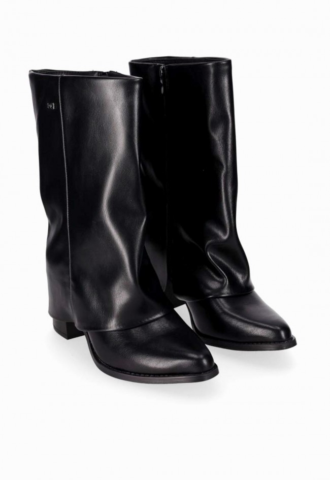 Bota de caña media Chika10 Yanyan 02 en negro, minimalismo elegante para cada día