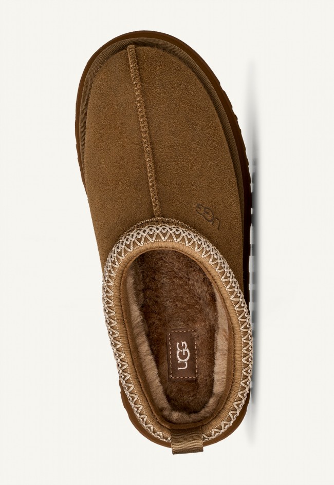 Zueco UGG Tazz II de mujer de ante marrón con plataforma, estilo icónico