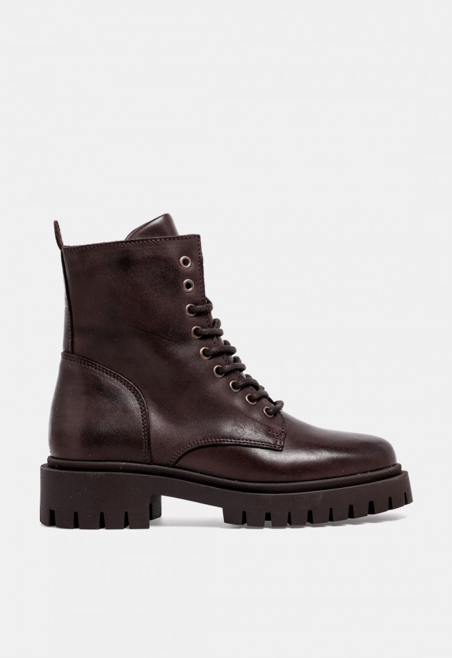 Botín militar de mujer VAS 5060 de piel marrón chocolate, estilo urbano con carácter