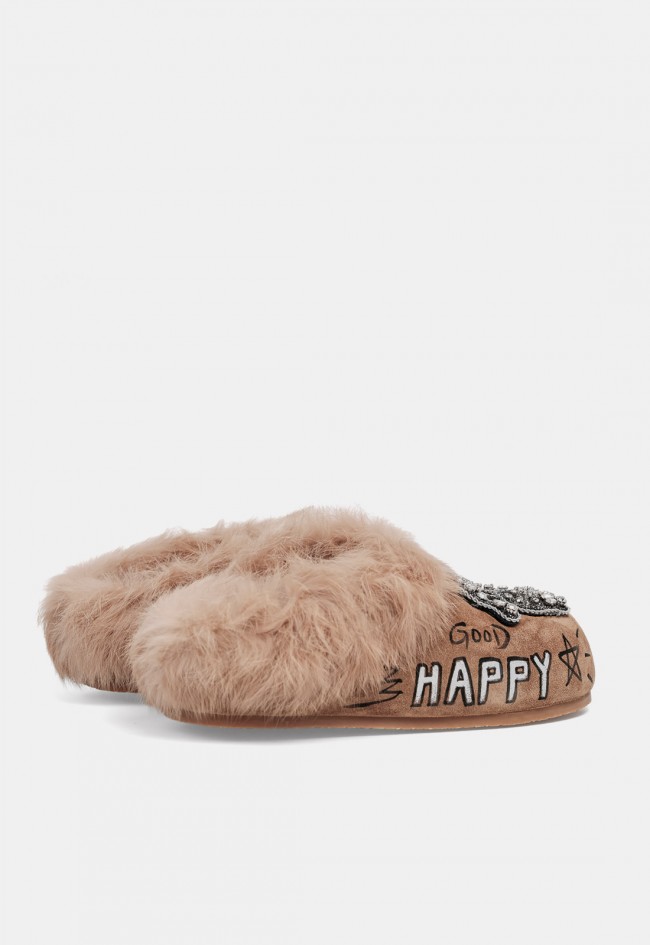 Zueco de mujer Movies EFS-09C-M en piel taupe, confort y estilo cosy con detalle joya