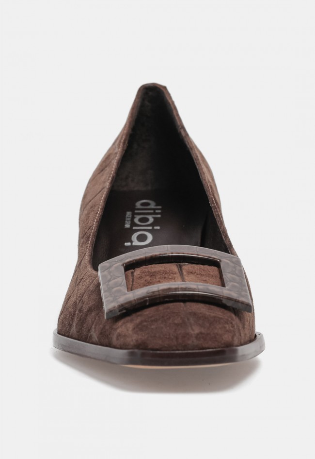 Zapato de vestir de mujer Dibia 57262 de piel marrón con tacón, elegancia clásica y actual