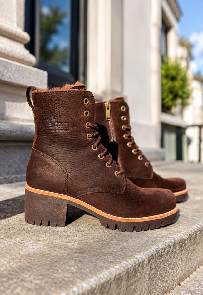 Bota Panama Jack Padma de mujer en piel Nobuck marrón Waterproof, estilo y protección para el invierno