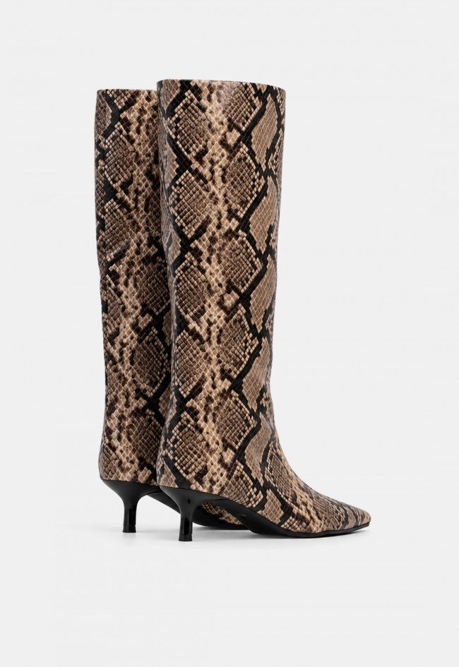 Bota alta de mujer Why Pink? M6703 de piel sintética con animal print serpiente, elegancia atrevida en tendencia