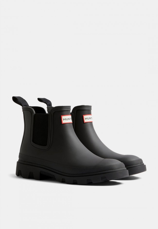 Bota Chelsea de agua Hunter Downpour Unisex negra, impermeable hasta el tobillo con estilo urbano