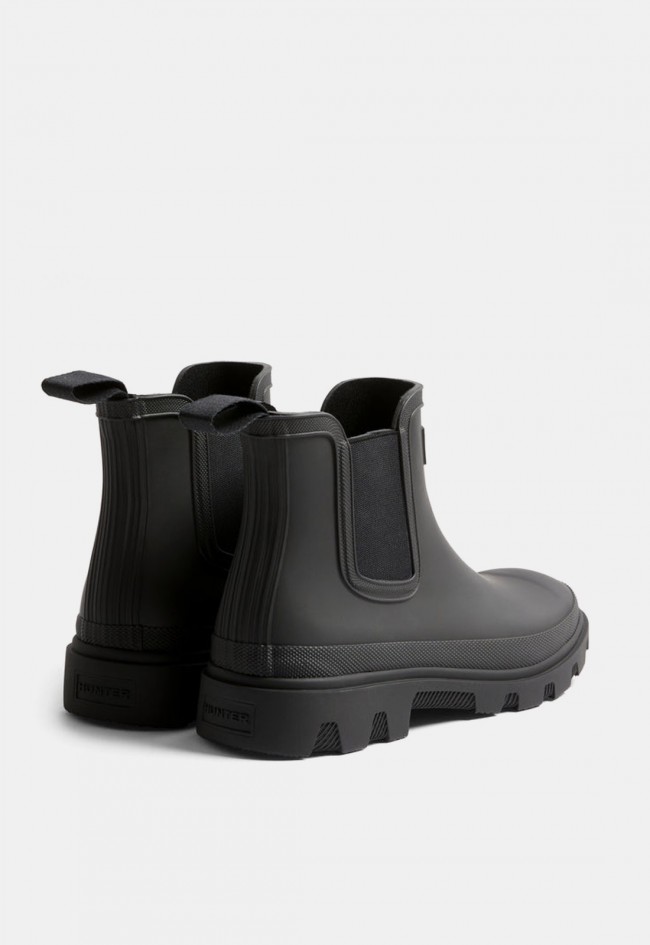 Bota Chelsea de agua Hunter Downpour Unisex negra, impermeable hasta el tobillo con estilo urbano