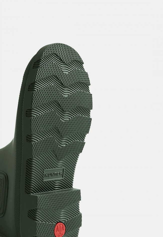 Bota Chelsea de agua Hunter Downpour Unisex verde, impermeable hasta el tobillo con estilo urbano