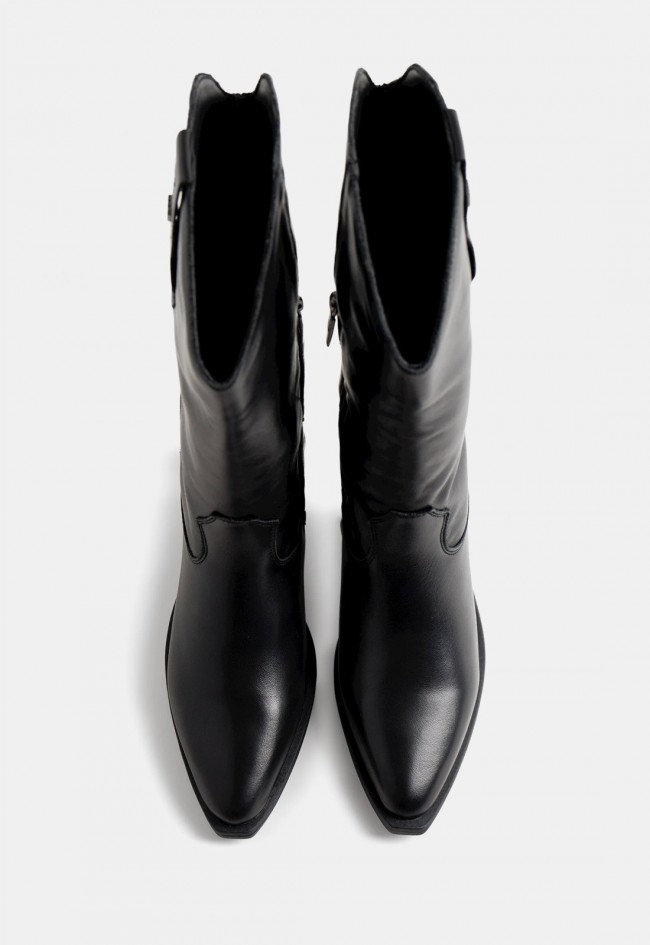Bota cowboy Mustang Daphne de mujer en piel negra, estilo western para tus looks con carácter