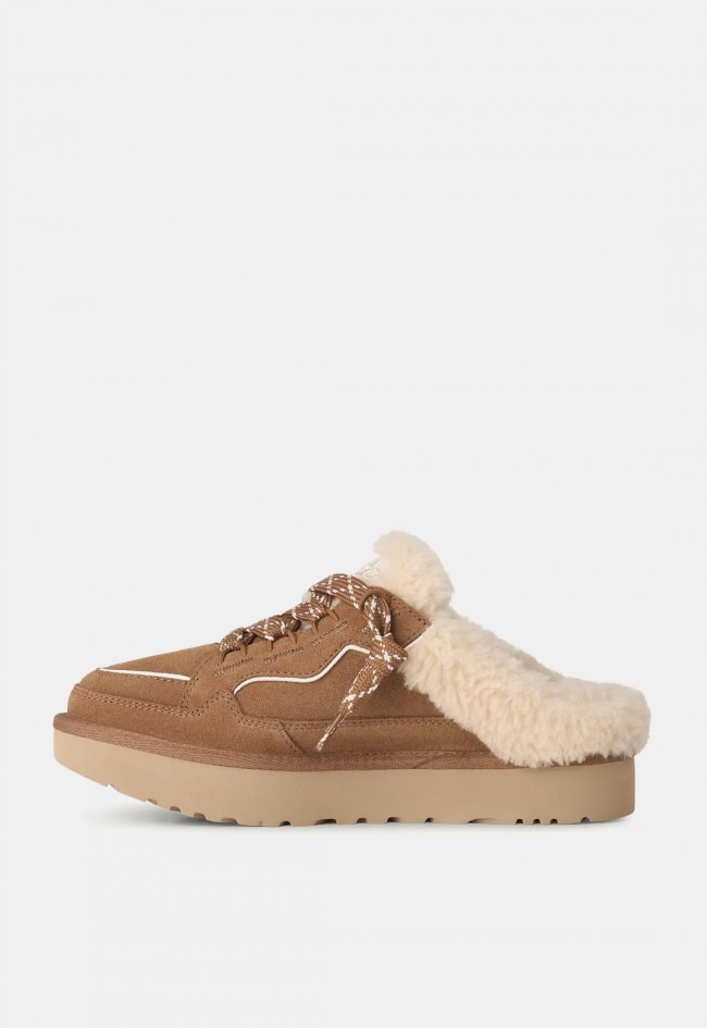 Zueco UGG Lowmel de mujer en ante marrón Chestnut | Comodidad mullida con estilo retro