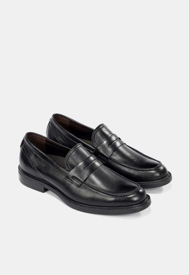 Mocasín de hombre Fluchos Adrien F2496 en piel negra | Elegancia y confort a cada paso