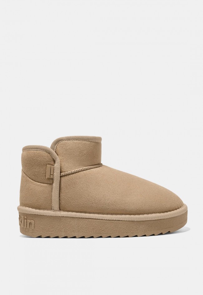 Bota australiana D. Franklin Nordic Low Basic Sand de mujer en color arena | Estilo cálido y minimalista