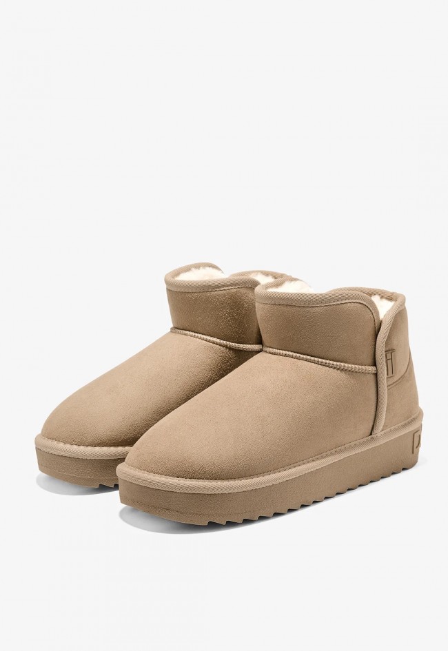 Bota australiana D. Franklin Nordic Low Basic Sand de mujer en color arena | Estilo cálido y minimalista