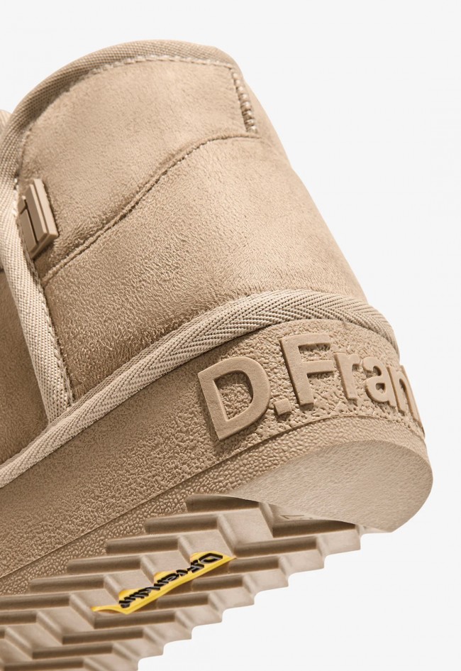 Bota australiana D. Franklin Nordic Low Basic Sand de mujer en color arena | Estilo cálido y minimalista