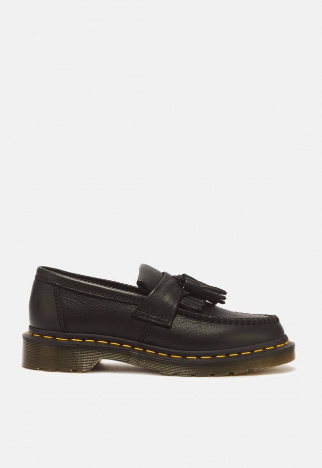 Mocasines Dr. Martens Tasel de hombre negros en piel Ambassador con borla | Un icono con carácter