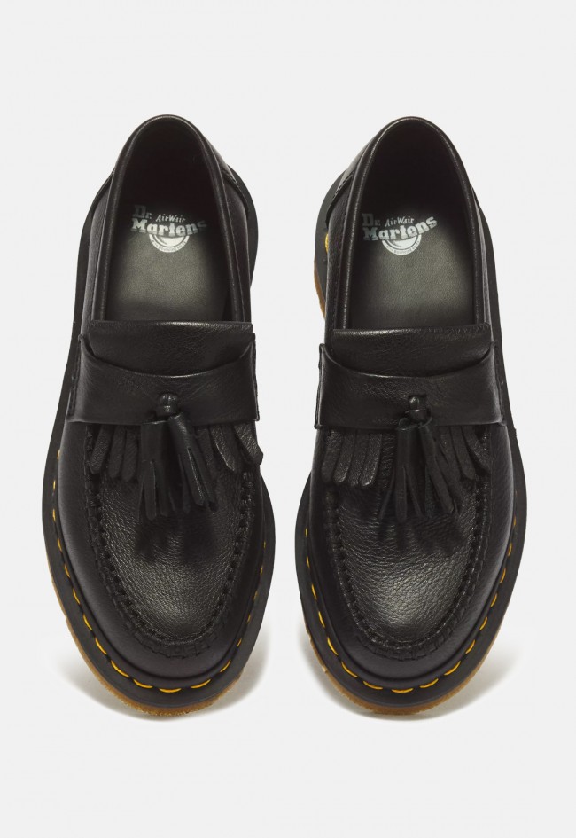 Mocasines Dr. Martens Tasel de hombre negros en piel Ambassador con borla | Un icono con carácter