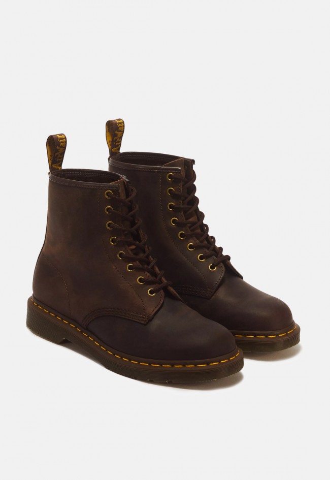 Botas Dr. Martens 1460 Crazy Horse de hombre marrones en piel | Resistencia con carácter
