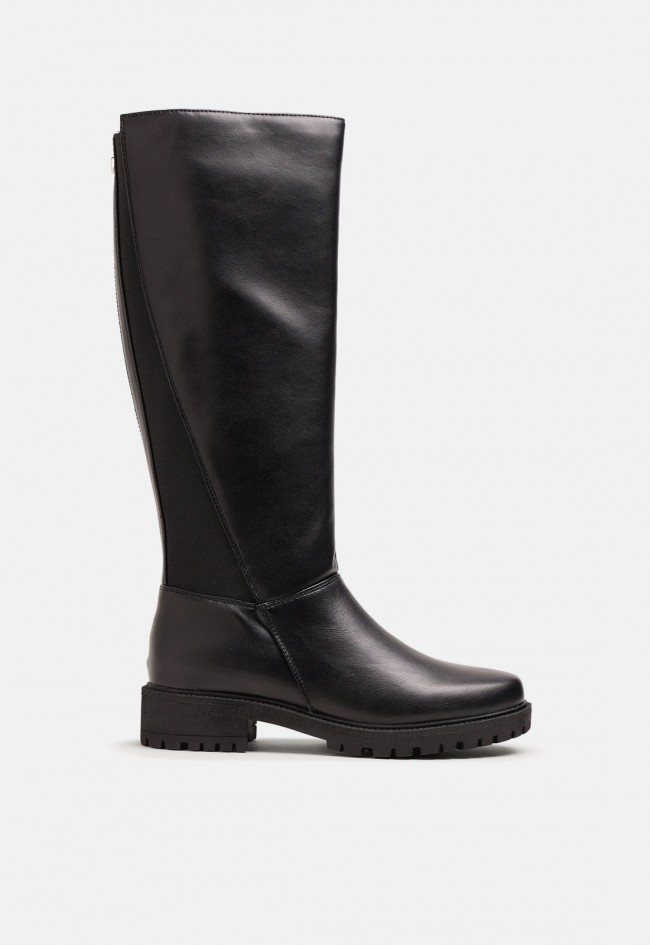 Bota alta Mustang Campa negra de mujer con tacón bajo | Un básico elegante para el invierno