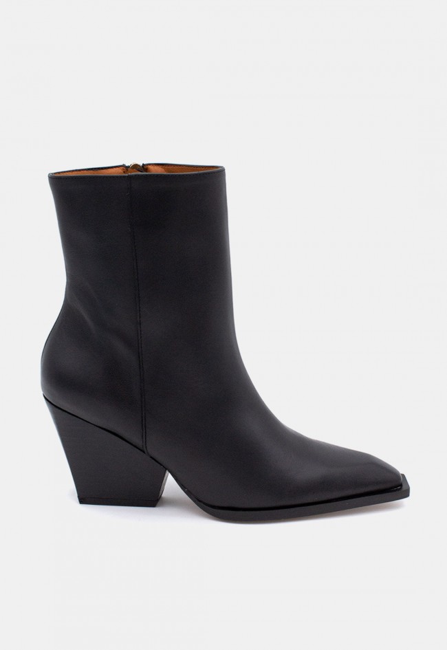 Botines western de mujer Ángel Alarcón Mirette de piel negra | Tacón ancho