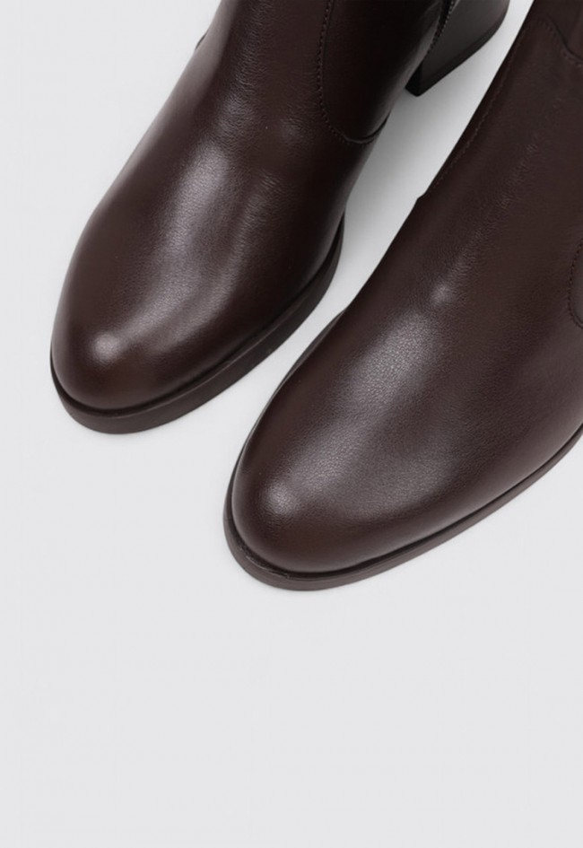 Botines de mujer Wonders G-6253 en piel marrón | Tacón ancho